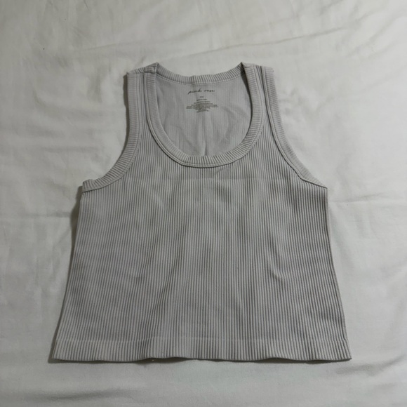 Women's Ribbed Tank Top Set - Picture 3 of 4